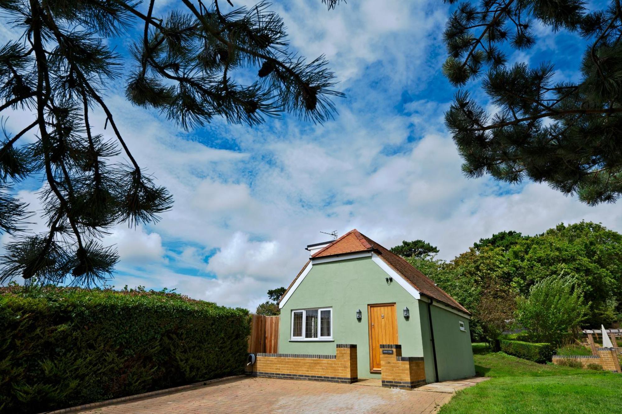 Owlet Lodge Chislet 外观 照片